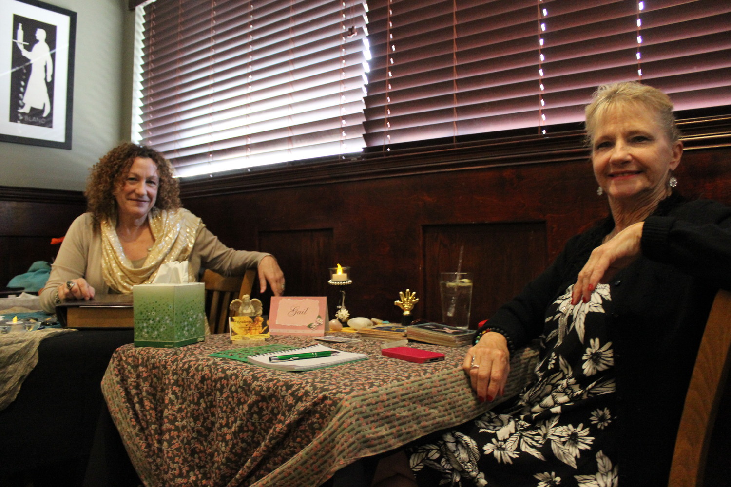 Psychic Reading or Spiritual Guidance? How to Choose